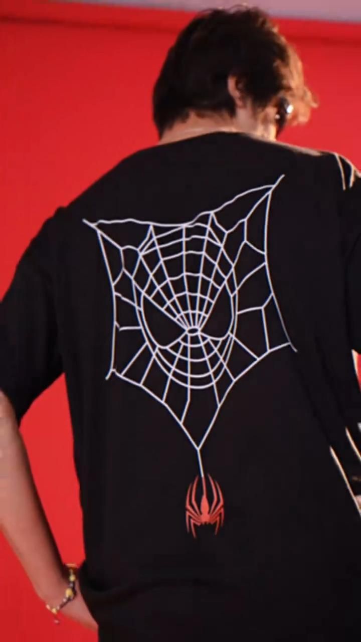 Spider Web Graphic Oversized T-Shirt – Streetwear Edition